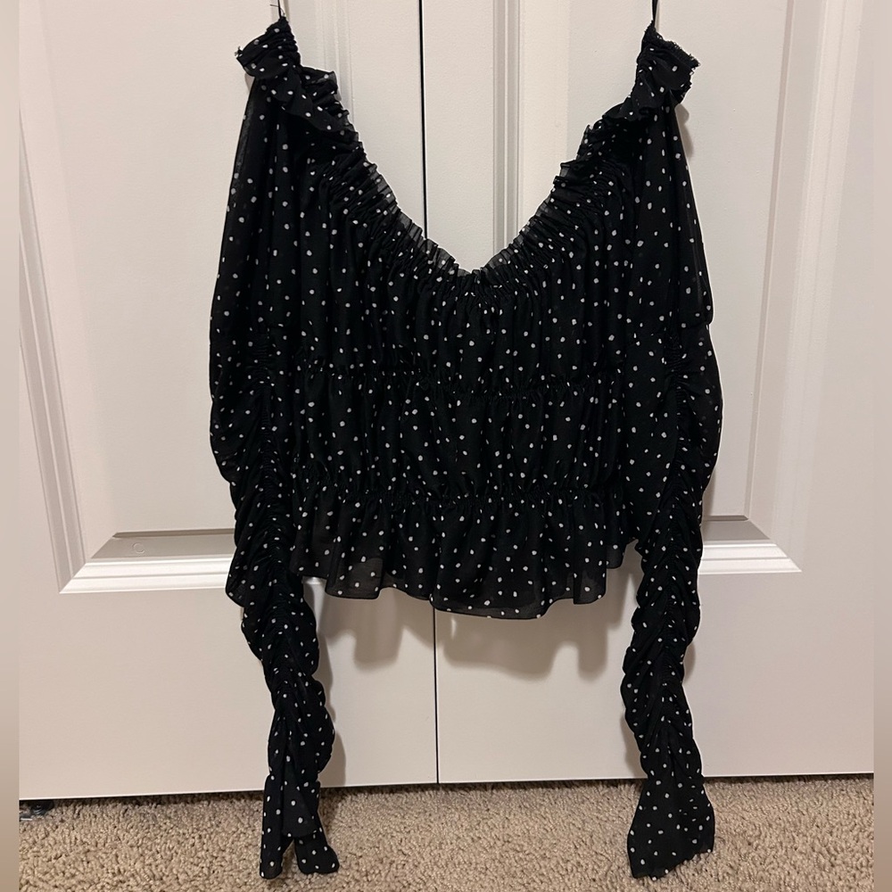 Urban Outfitters Black and White Polka Dot Cropped Long Sleeve